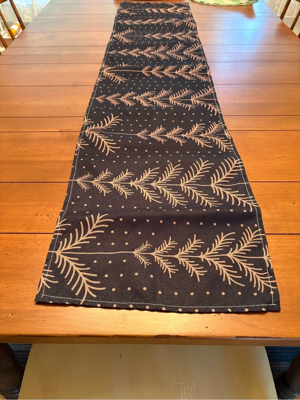 Classic Black and Gold colored Table Runner - Elegant Pine Motif